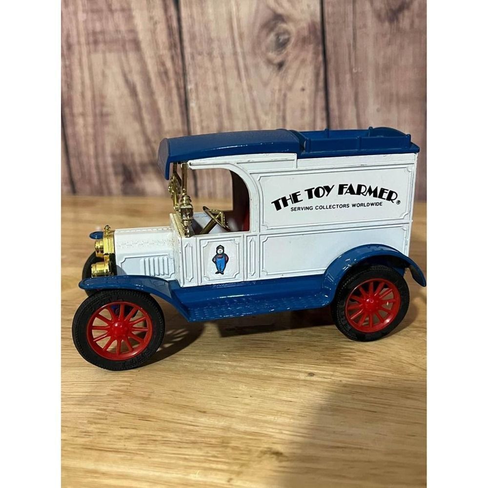 Ertl The Toy Farmer  Ford Model T Delivery Van Coin Bank